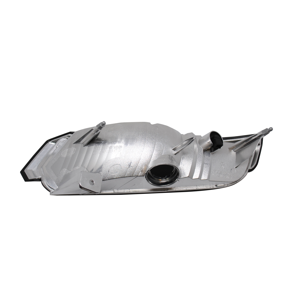 Ricambio compatibile per Iveco Daily dal 2014 al 2019. Luce diurna sinistra per il paraurti anteriore, colore bianco.